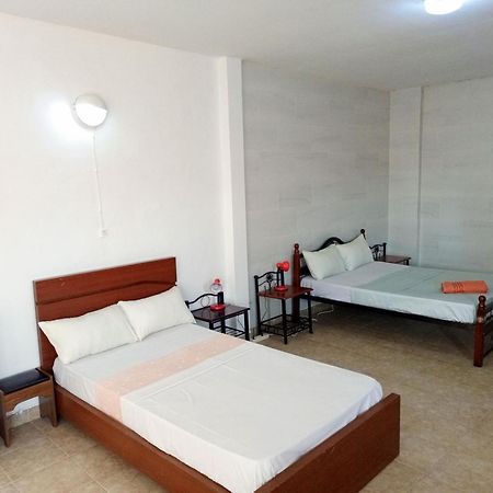 Casa Cacheu Homestay Guest House Бісау Екстер'єр фото
