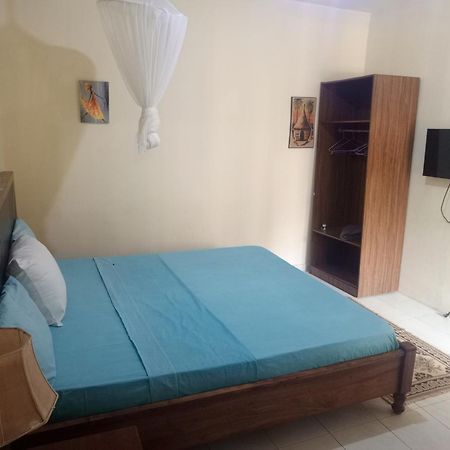 Casa Cacheu Homestay Guest House Бісау Екстер'єр фото