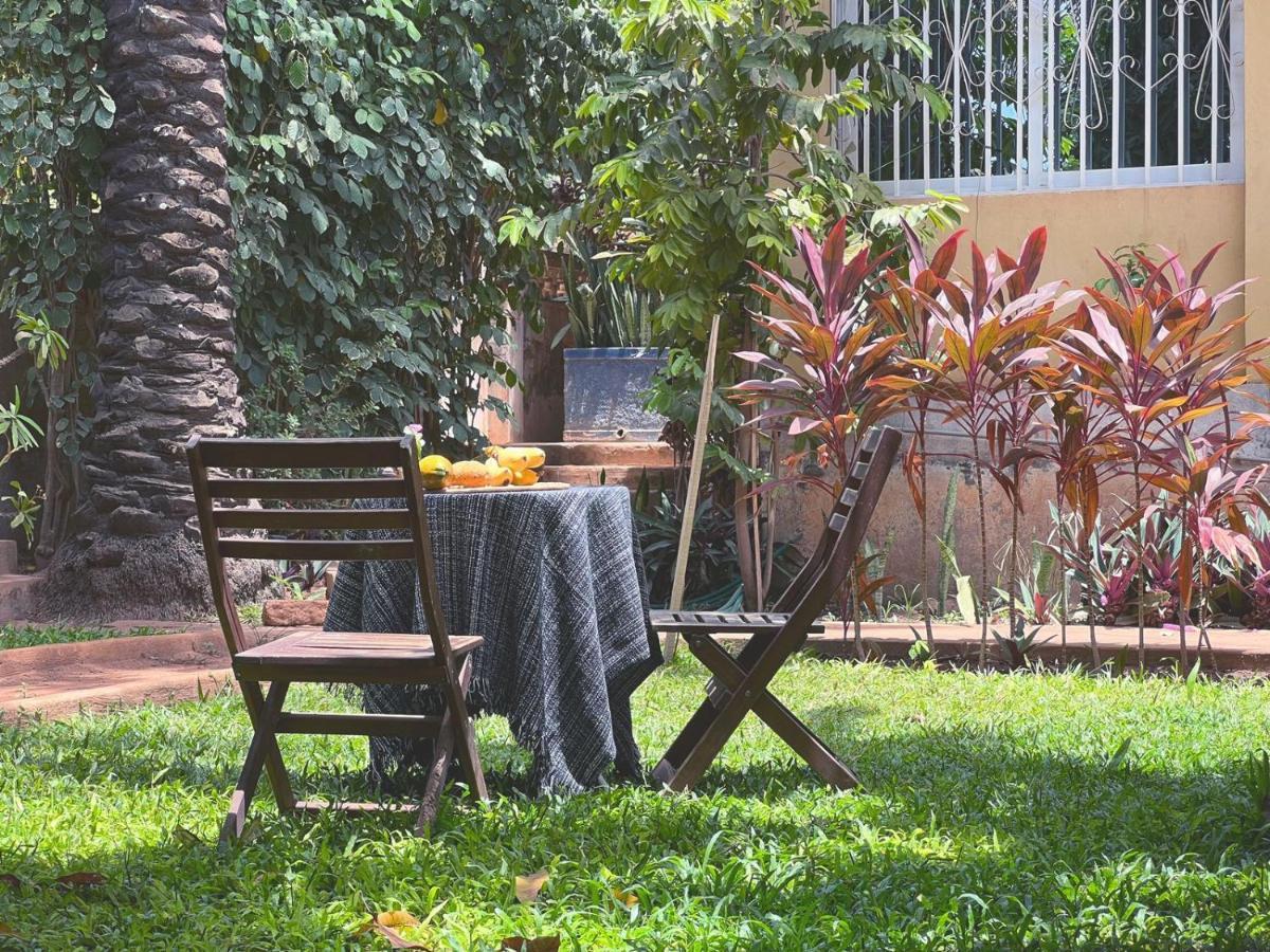 Casa Cacheu Homestay Guest House Бісау Екстер'єр фото